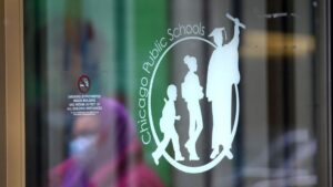 Hơn 40% giáo viên Chicago vắng mặt ít nhất 10 ngày trong năm học trước: Báo cáo 5 Hơn 40% giáo viên Chicago vắng mặt ít nhất 10 ngày trong năm học trước: Báo cáo