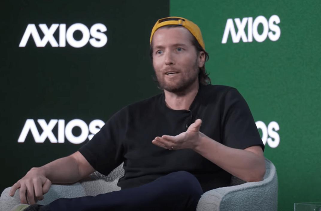 CEO Hugging Face: Chúng ta đang ở trong bong bóng LLM, không phải AI 1 clem delangue