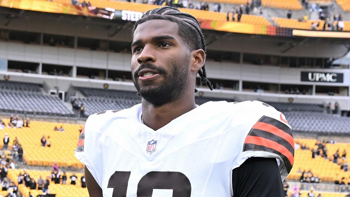 Phát thanh viên ESPN chỉ trích việc Browns gạt tân binh Shedeur Sanders ra khỏi sân 1 cleveland browns qb shedeur sanders