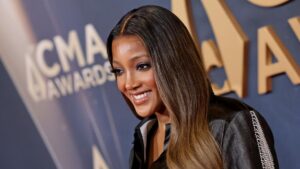 CMA Awards 2025: Dàn sao khoe sắc trên thảm đỏ 9 CMA Awards 2025: Dàn sao khoe sắc trên thảm đỏ