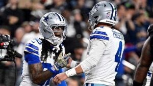 Dak Prescott Dự Đoán CeeDee Lamb Sẽ “Chơi Lớn” Trong Trận Đấu Lễ Tạ Ơn Sau Những Lần Bỏ Lỡ Gần Đây