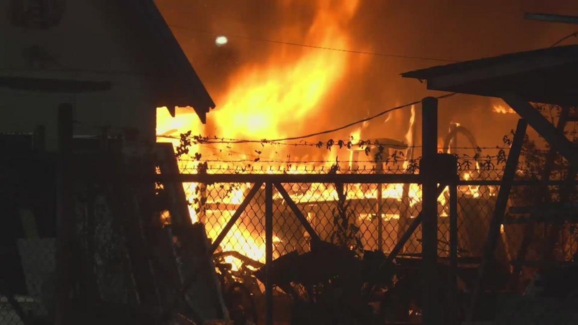 Hỏa hoạn ban đêm ở Bắc Houston làm mất điện các cơ sở lân cận 1 d39bb598 318d 4156 8af7