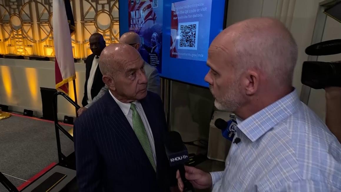 Thị trưởng Houston Phản Hồi Vụ Điều Tra Hệ Thống Đèn Đường Bị Hỏng 1 d6a2c51b 3b7a 4021 8528