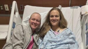 Hai chị em ruột cùng chiến đấu với ung thư vú