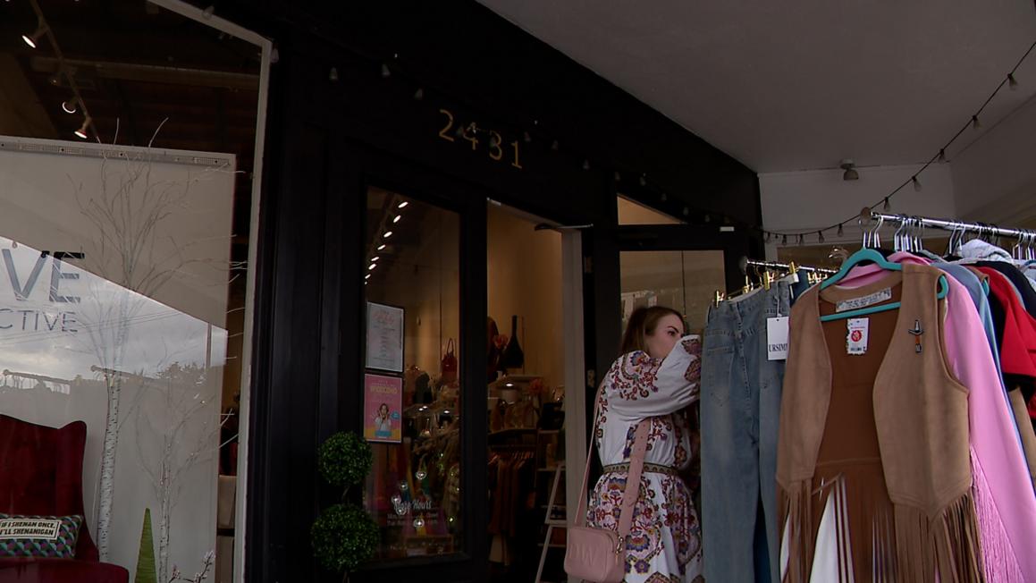 Doanh nghiệp nhỏ ở Houston kêu gọi ủng hộ trong Ngày Mua sắm Doanh nghiệp Nhỏ sau một năm khó khăn 1 d8e7a64e 0509 423c bac1