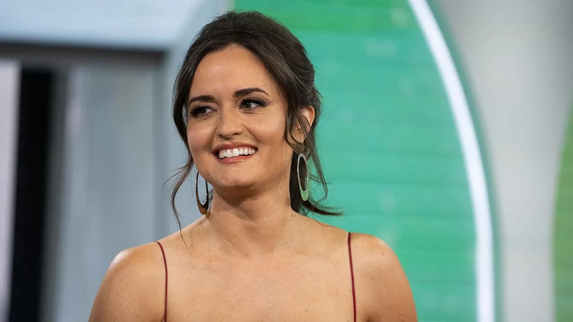 danica mckellar smiling