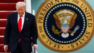 Tổng Thống Trump Đề Xuất Phát Hành Séc 2.000 Đô La Từ Doanh Thu Thuế Quan 19 Tổng Thống Trump Đề Xuất Phát Hành Séc 2.000 Đô La Từ Doanh Thu Thuế Quan