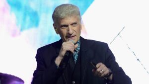 Dennis DeYoung (Styx) chỉ trích Rock & Roll Hall of Fame vì chậm vinh danh, cho rằng có 'định kiến' với nghệ sĩ xứng đáng 13 Dennis DeYoung (Styx) chỉ trích Rock & Roll Hall of Fame vì chậm vinh danh, cho rằng có ‘định kiến’ với nghệ sĩ xứng đáng