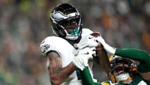 Eagles vất vả thắng Packers