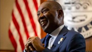 Thống Đốc Texas Ấn Định Ngày Bầu Cử Đặc Biệt Để Chọn Người Kế Nhiệm Ghế Dân Biểu Của Sylvester Turner 29 Thống Đốc Texas Ấn Định Ngày Bầu Cử Đặc Biệt Để Chọn Người Kế Nhiệm Ghế Dân Biểu Của Sylvester Turner