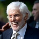 Nghệ sĩ Dick Van Dyke nói sống thọ nhờ không có thù hận và tức giận