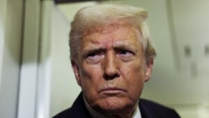 Tổng Thống Trump Đưa Ra Các Tuyên Bố Về Venezuela, Bỏ Phiếu Tự Động và Di Trú