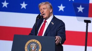 Chaffetz: Chiến lược táo bạo để phe Cộng Hòa 'bắt kịp' đà của Tổng Thống Donald Trump 8 Chaffetz: Chiến lược táo bạo để phe Cộng Hòa ‘bắt kịp’ đà của Tổng Thống Donald Trump