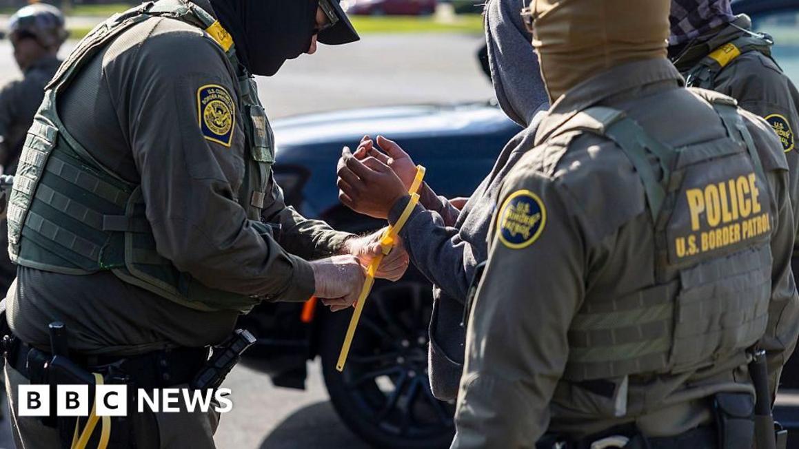 Cơ Quan Liên Bang Triển Khai Chiến Dịch Di Trú Tại Charlotte, Bắc Carolina 1 e195dd00 c2f0 11f0 a24d 474f58ed5b5e