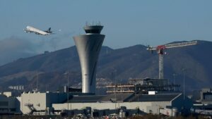 FAA Cắt Giảm 10% Chuyến Bay Tại 40 Sân Bay Bận Rộn 7 FAA Cắt Giảm 10% Chuyến Bay Tại 40 Sân Bay Bận Rộn