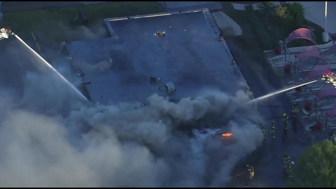 Cháy lớn tại Molly's Pub gần Clear Lake 1 e470da42 6f06 4459 bd3d