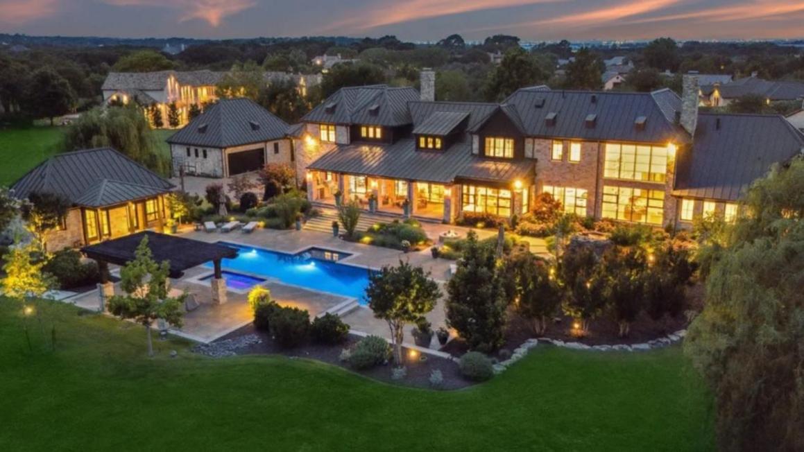 Glenn Beck bán biệt thự tại vùng DFW trước khi rời Texas 1 e665fe6f cd51 44af b137