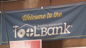 Kho hàng ở Houston âm thầm hỗ trợ cứu trợ thảm họa 15 Kho hàng ở Houston âm thầm hỗ trợ cứu trợ thảm họa