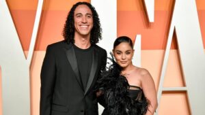 Vanessa Hudgens và Cole Tucker đón con thứ hai 15 Vanessa Hudgens và Cole Tucker đón con thứ hai
