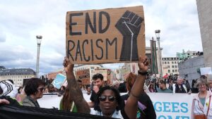 Giáo sư Toán gốc Việt bị gọi là 'kẻ phản bội' vì đặt câu hỏi về bài giảng 'woke' 4 Giáo sư Toán gốc Việt bị gọi là ‘kẻ phản bội’ vì đặt câu hỏi về bài giảng ‘woke’