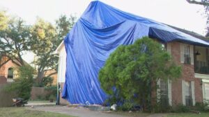 Tornado Gây Hủy Diệt Tại Khu Dân Cư Klein, Texas 11 Tornado Gây Hủy Diệt Tại Khu Dân Cư Klein, Texas