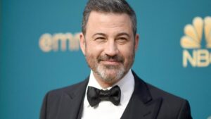 Vì sao show Jimmy Kimmel bị hoãn?