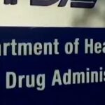 Quy tắc mới về vaccine của FDA được lên kế hoạch giữa cáo buộc tiêm chủng COVID