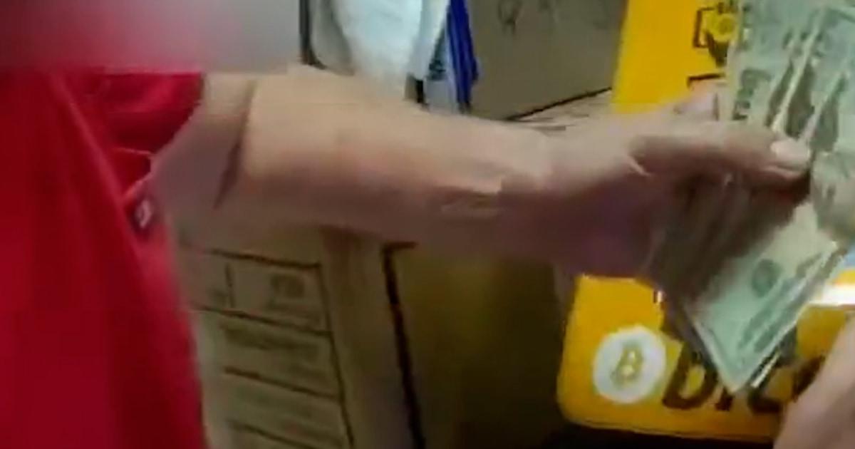 Cảnh sát ngăn chặn vụ lừa đảo nhắm vào cựu chiến binh 80 tuổi 1 f vert brk nn bitcoin scam 251119.00 00 20 19.Still002 dbzzzg