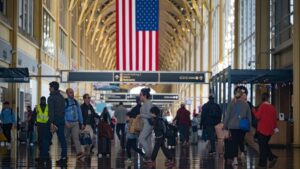 Cập nhật trực tiếp về chính quyền Trump: FAA sẽ chấm dứt cắt giảm chuyến bay vào sáng thứ Hai 31 Cập nhật trực tiếp về chính quyền Trump: FAA sẽ chấm dứt cắt giảm chuyến bay vào sáng thứ Hai