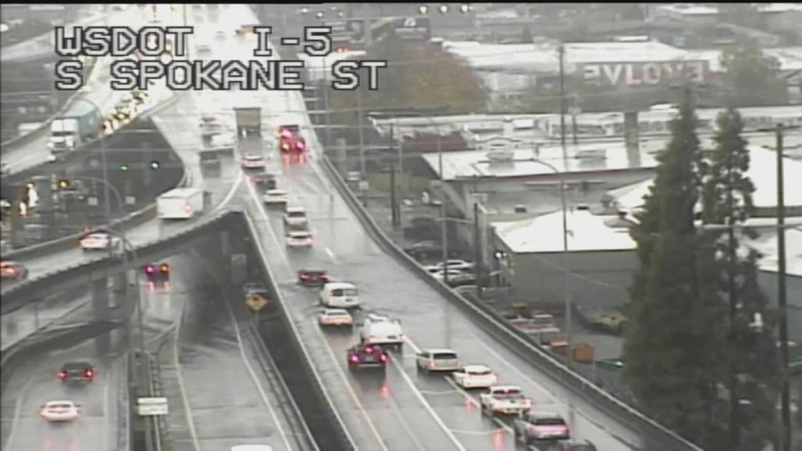 Seattle: Mưa lớn gây ngập lụt nhiều tuyến đường 1 flooded west seattle bridge