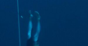 Nữ thợ lặn tự do Ukraine lập kỷ lục mới với độ sâu 282 foot