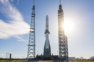 Blue Origin hoãn phóng New Glenn lần thứ hai vì bão Mặt Trời