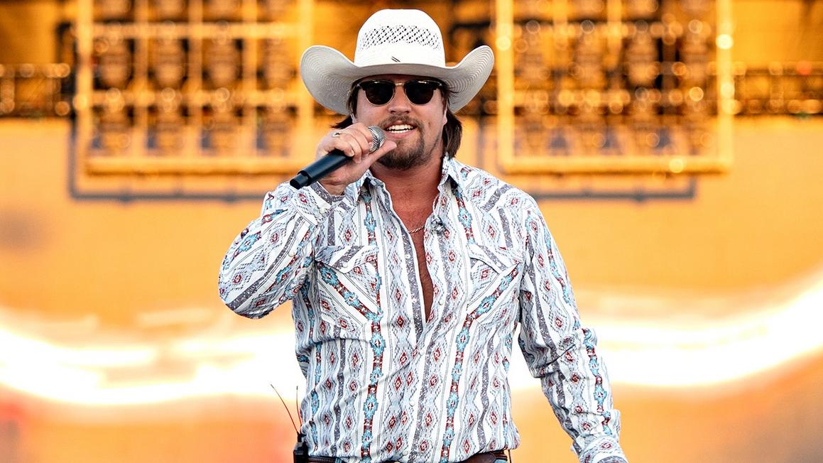 gavin adcock singing