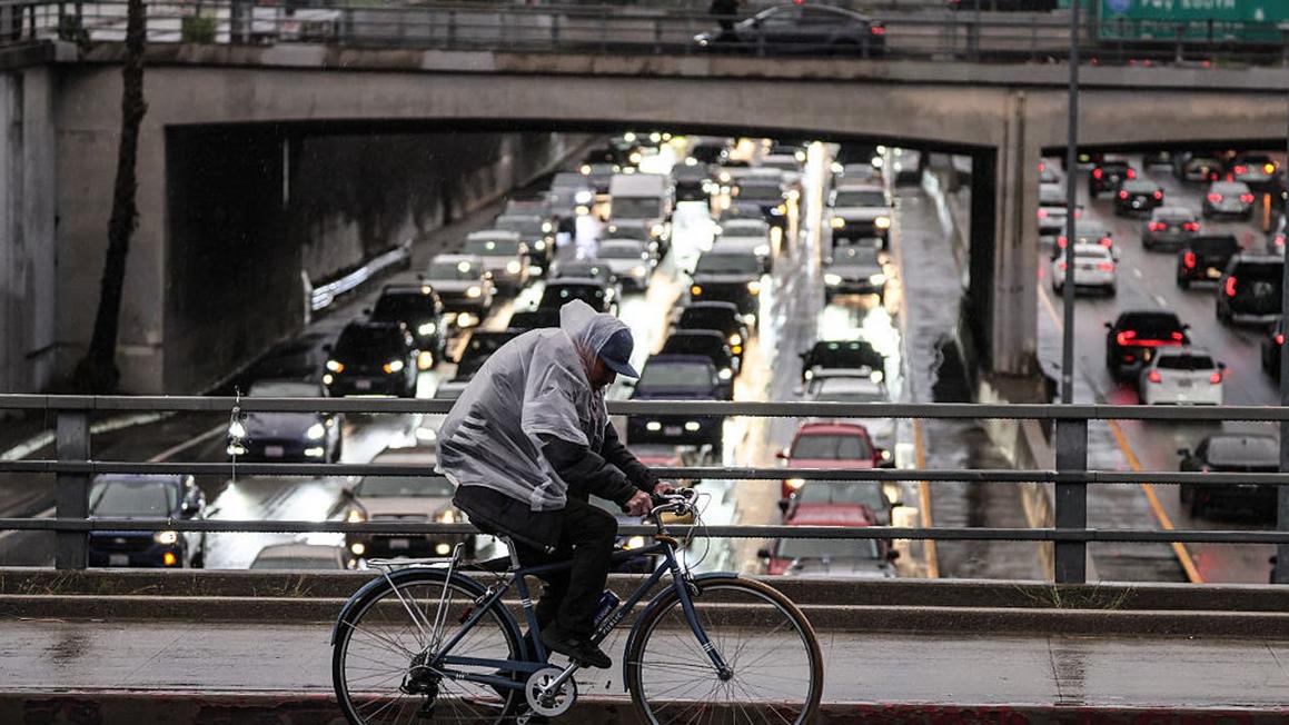 Tổng Lượng Mưa: Los Angeles Ghi Nhận Tháng 11 Ẩm Ướt Thứ 5 Trong Lịch Sử 1 gettyimages 2247190955