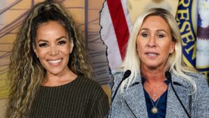 The View khen ngợi Marjorie Taylor Greene sau khi bà này tách khỏi ông Trump 12 The View khen ngợi Marjorie Taylor Greene sau khi bà này tách khỏi ông Trump