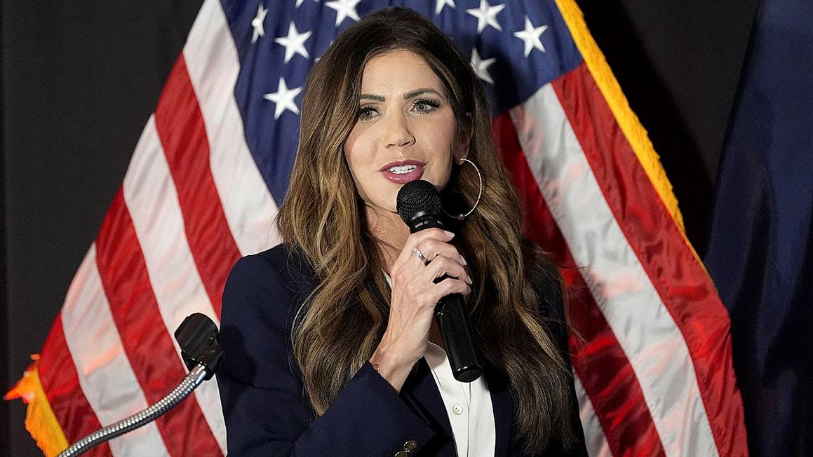 homeland security secretary kristi noem