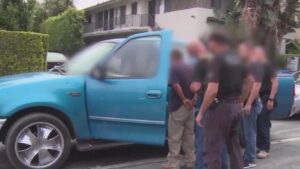 Thị trưởng Bass và Dân biểu Garcia triệu tập điều trần Quốc hội về các cuộc đột kích nhập cư tại LA