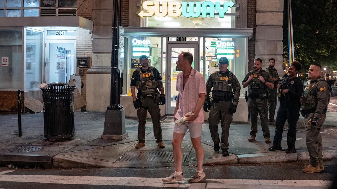 Bồi thẩm đoàn tuyên trắng án vụ ném bánh mì vào nhân viên biên phòng 1 ice sandwich 02 gty jt