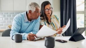 Kinh tế khó khăn, dân Mỹ lo lắng về tương lai tài chính