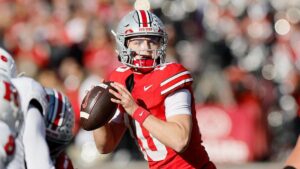 Ohio State tìm cách trả thù Michigan trong trận đấu lịch sử lần thứ 128