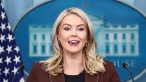 Tòa Bạch Ốc cập nhật về sức khỏe Tổng Thống Donald Trump sau lo ngại về kết quả chụp MRI 20 Tòa Bạch Ốc cập nhật về sức khỏe Tổng Thống Donald Trump sau lo ngại về kết quả chụp MRI