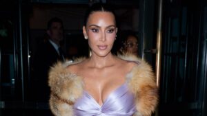 Kim K. rớt kỳ thi luật sư 5 Kim K. rớt kỳ thi luật sư