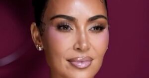 Kim Kardashian thú nhận trượt kỳ thi luật sư 18 Kim Kardashian thú nhận trượt kỳ thi luật sư