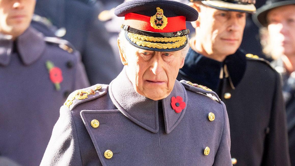 Sinh nhật Vua Charles III bị lu mờ bởi bê bối của cựu Hoàng tử Andrew và vụ Epstein 1 king charles withdrawn