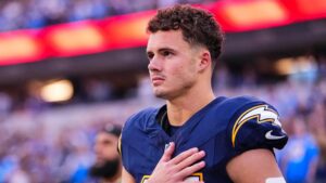 Sao Los Angeles Chargers Ladd McConkey chia sẻ về vai trò quan trọng của đức tin Cơ Đốc trong thành công tại NFL 5 Sao Los Angeles Chargers Ladd McConkey chia sẻ về vai trò quan trọng của đức tin Cơ Đốc trong thành công tại NFL