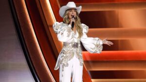 Lễ trao giải CMA 2025 khai mạc với sự góp mặt của Lainey Wilson, Luke Combs và Keith Urban 19 Lễ trao giải CMA 2025 khai mạc với sự góp mặt của Lainey Wilson, Luke Combs và Keith Urban