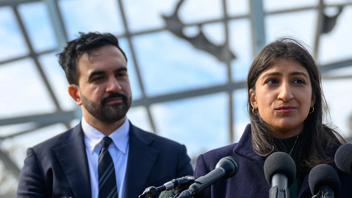 Cựu cố vấn của Biden dính líu đến mạng lưới George Soros trong ban cố vấn của tân Thị trưởng New York 1 lina khan mamdani zohran transition