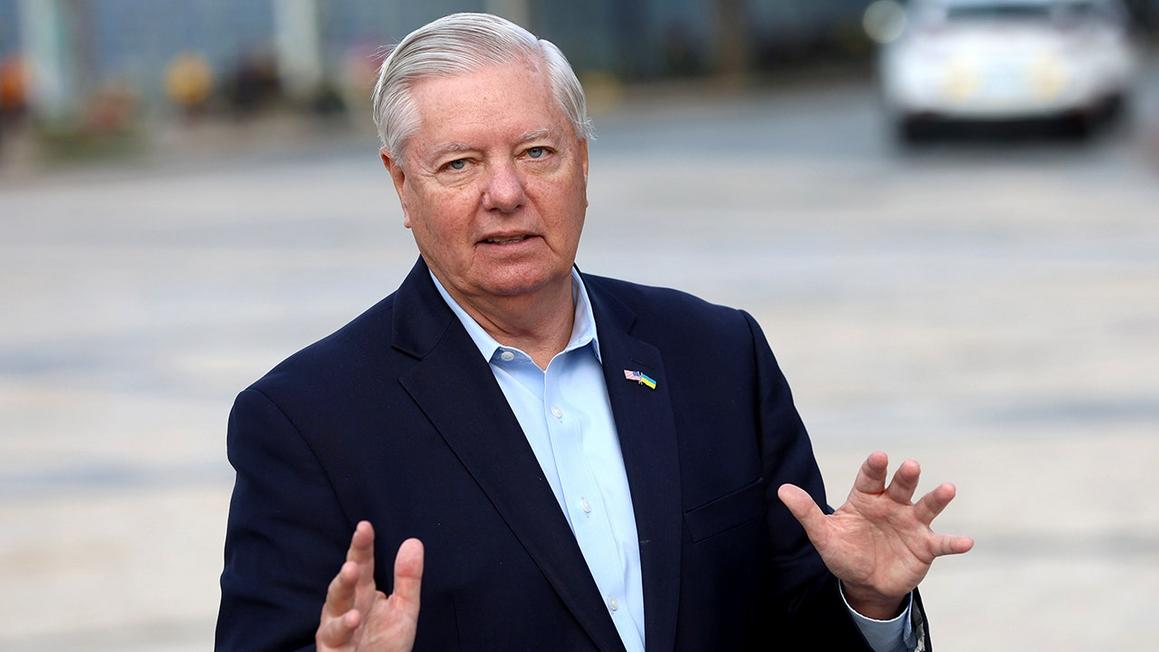 Phệ phẩm Obamacare bị tận diệt giữa lúc đóng cửa chính phủ 1 lindsey graham