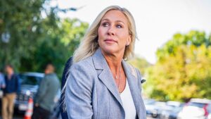 Dân Chủ Raskin nói đảng có chỗ cho Hạ Nghị Sĩ Greene sau rạn nứt với Tổng Thống Donald Trump và lãnh đạo Cộng Hòa 28 Dân Chủ Raskin nói đảng có chỗ cho Hạ Nghị Sĩ Greene sau rạn nứt với Tổng Thống Donald Trump và lãnh đạo Cộng Hòa