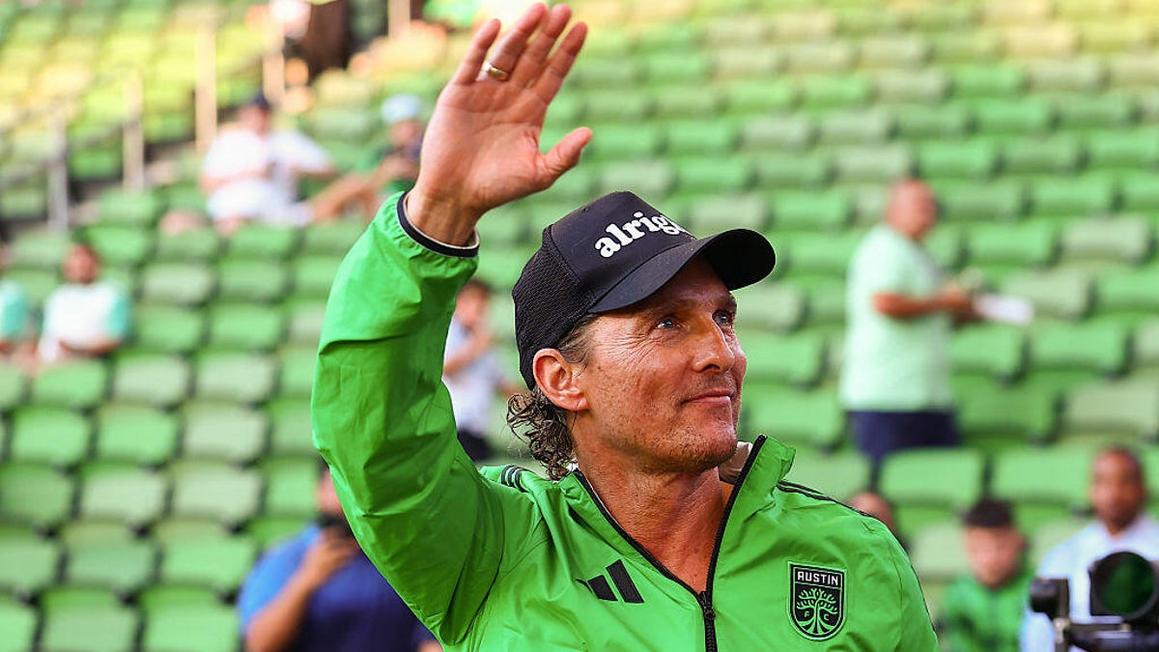 Matthew McConaughey và Michael Caine cho mượn giọng nói AI của họ 1 matthew mcconaughey gettyimages 2238652507